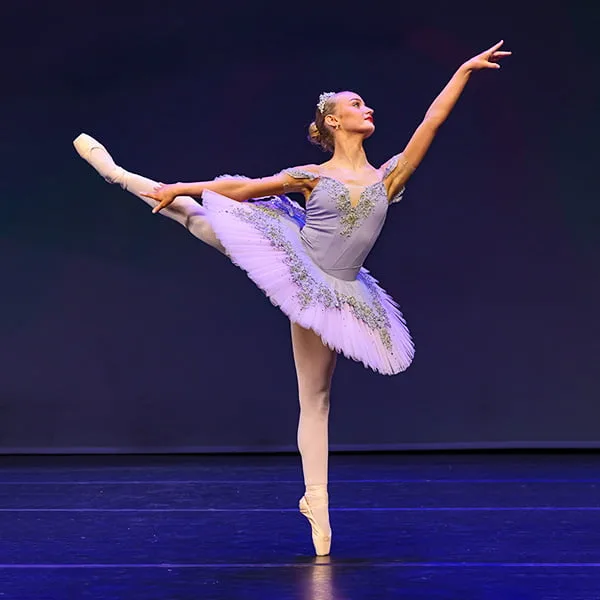 Dance24_1_6x6.jpg